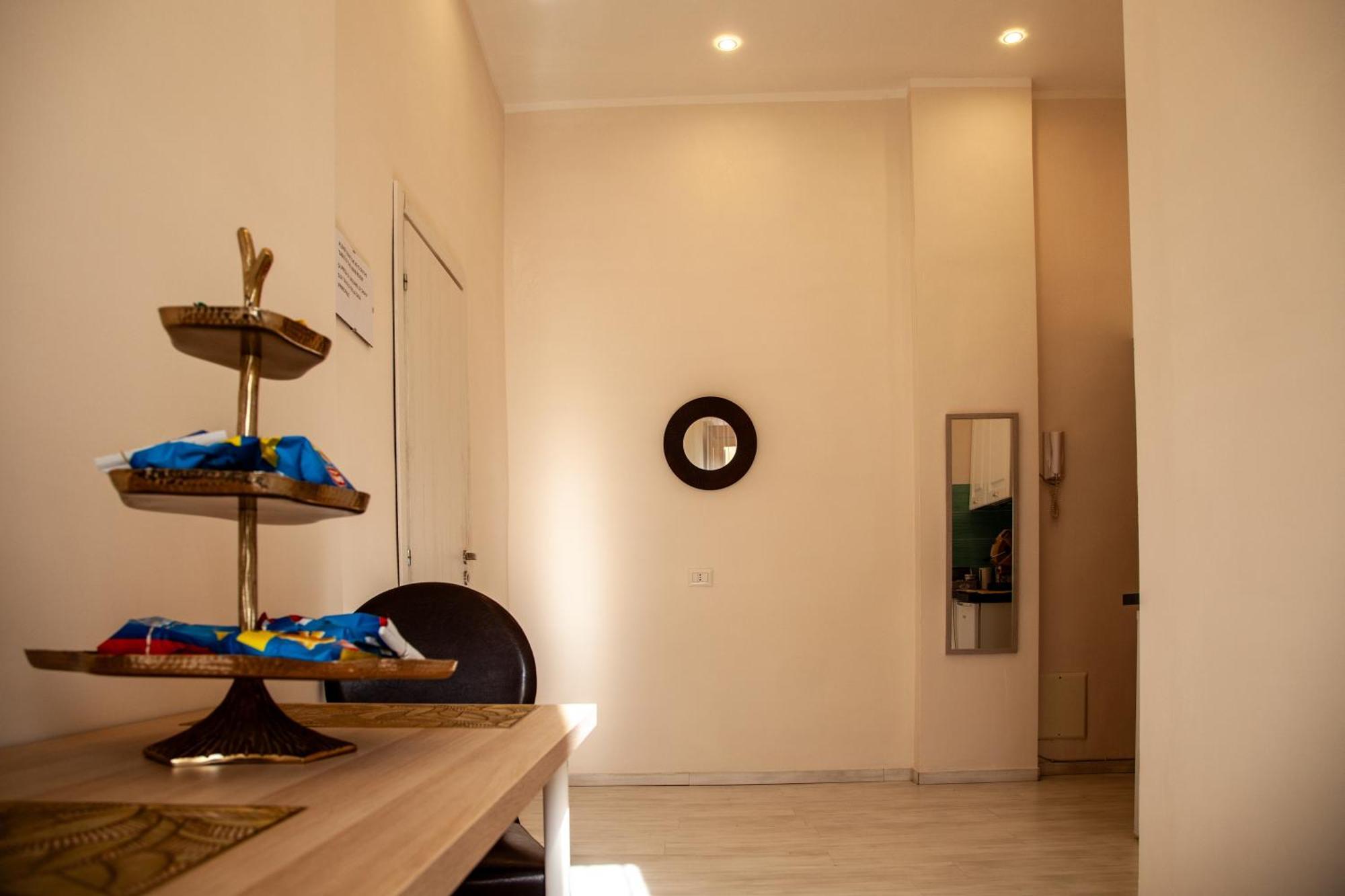 Airport Luxury Rooms Napoli Eksteriør bilde