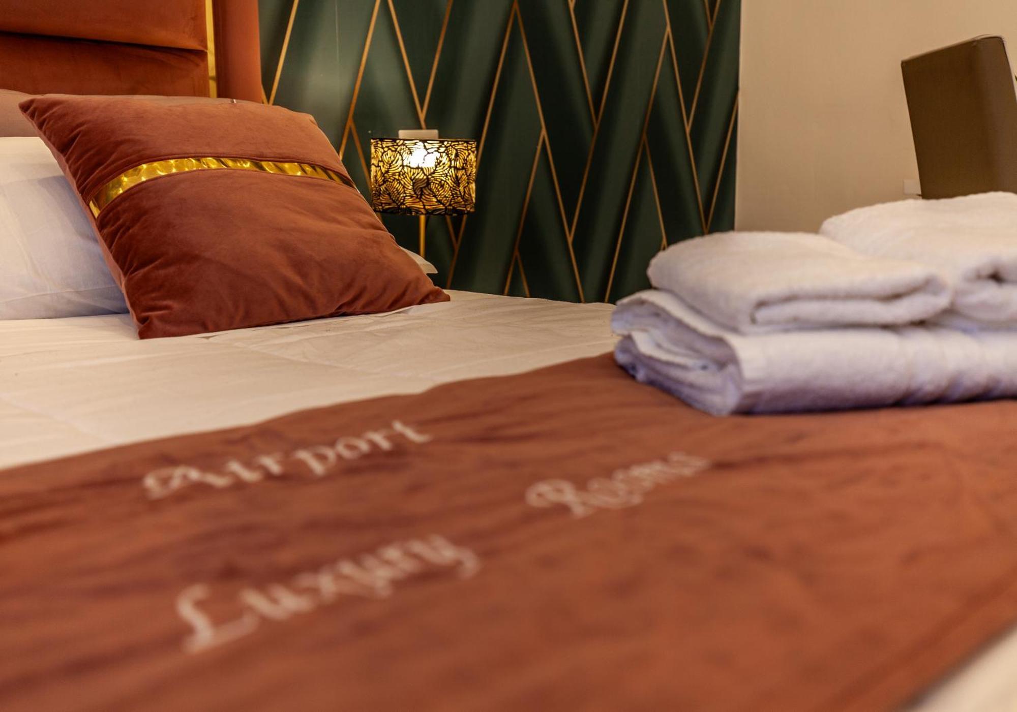 Airport Luxury Rooms Napoli Eksteriør bilde