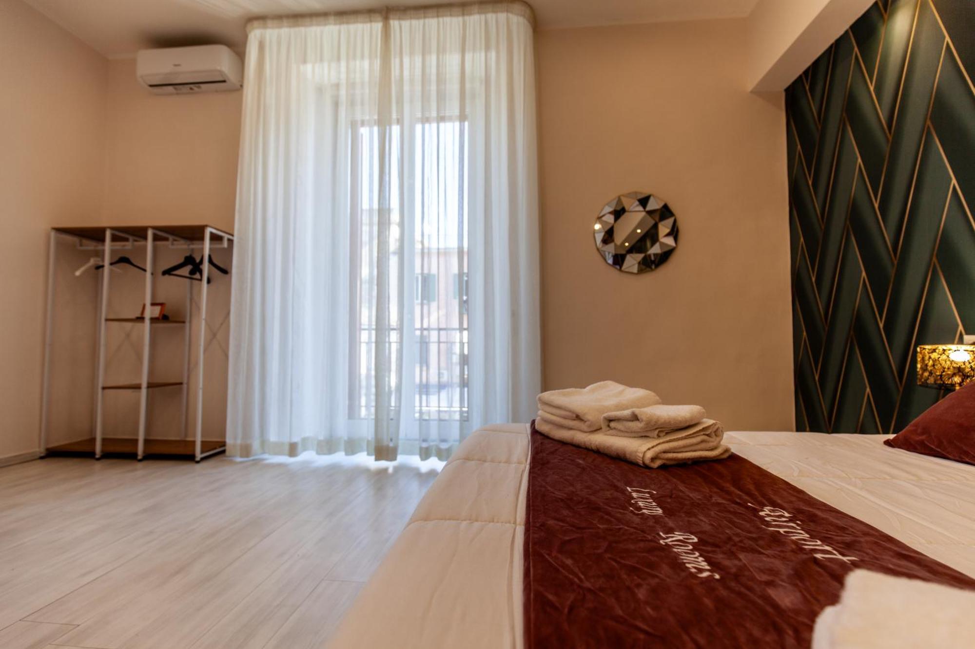 Airport Luxury Rooms Napoli Eksteriør bilde